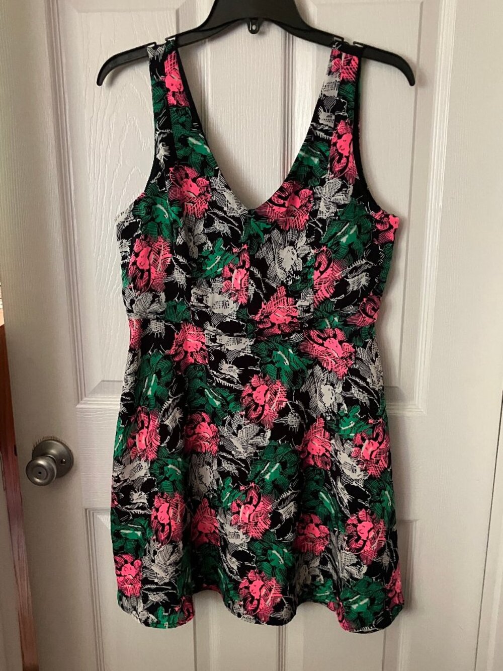 ONE CLOTHING Pink/White/Black floral mini Dress Size M